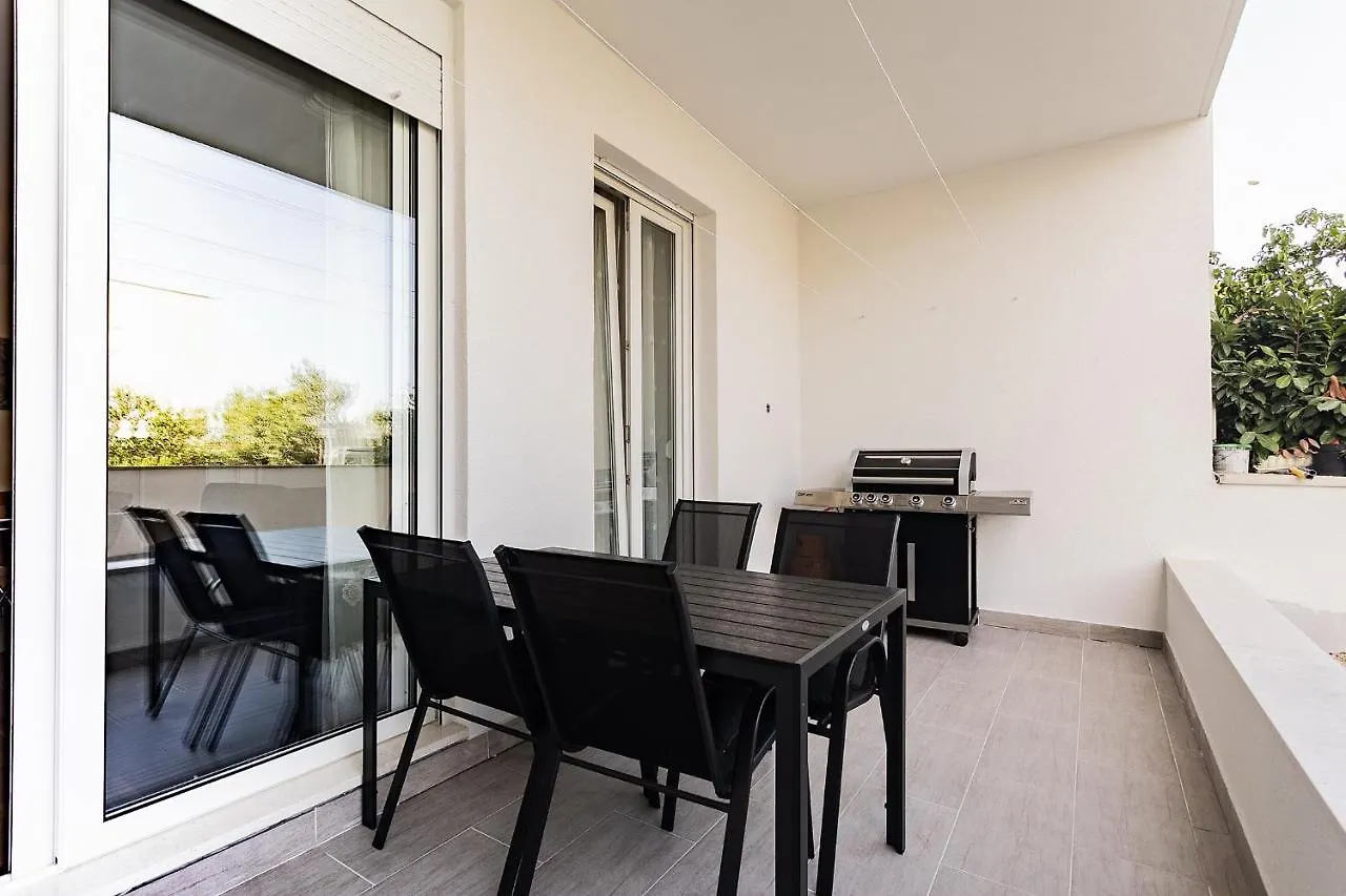 Apartment Zeus Znjan Split 0*,
